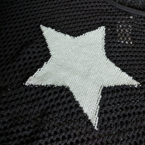 Rue21 Black Star Print Cropped Sweater 90s Vibe - Picture 2 of 7